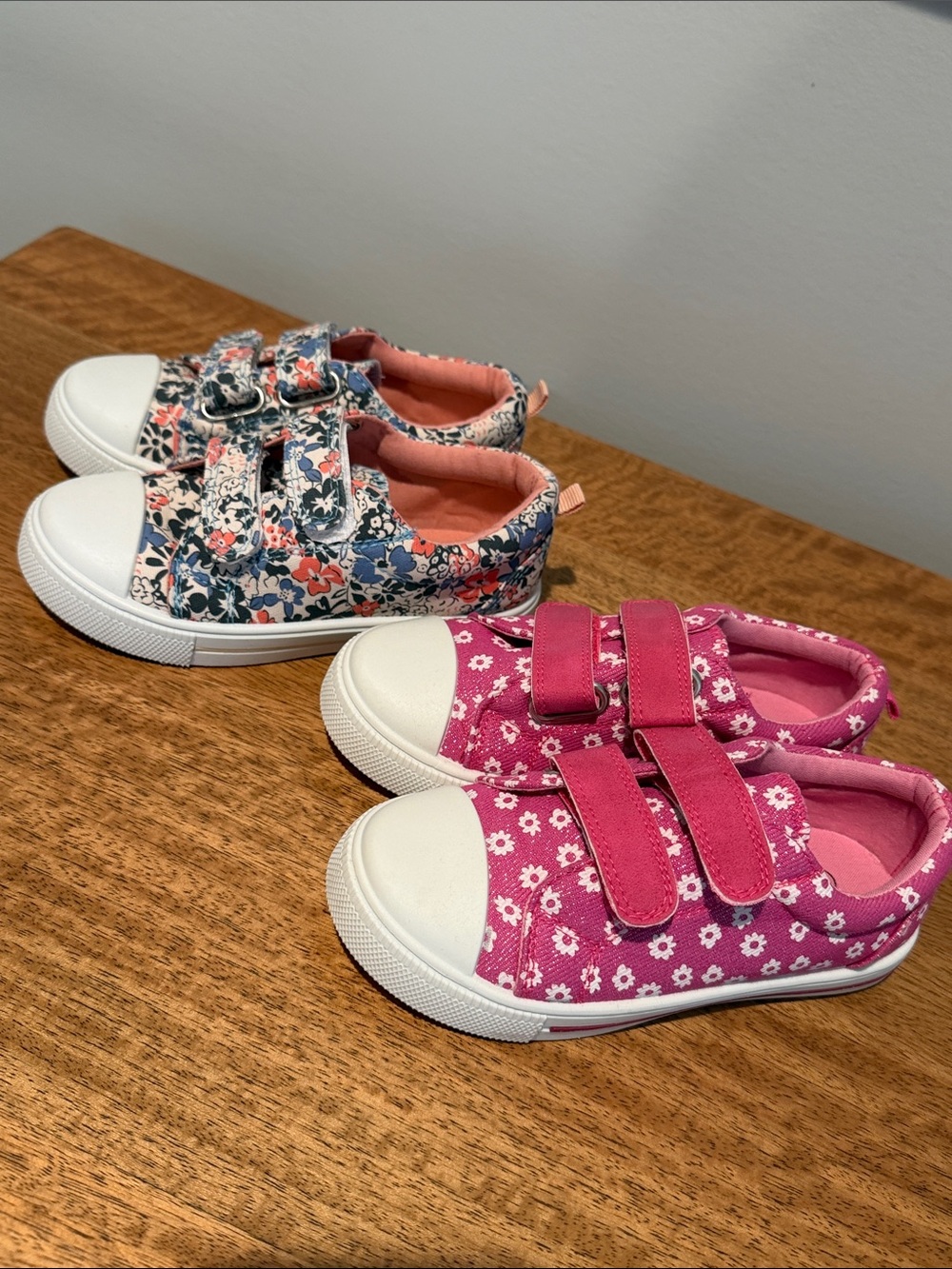Velcro Closure Sneakers- Mixed Floral/Pink/White- Girls Size 10